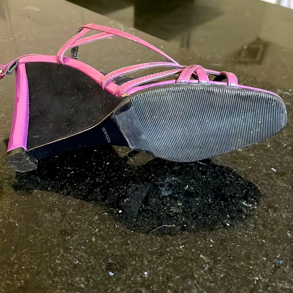 Prada original wedge shoes . Pattern leather in purple color . Almost new . - Picture 3 of 3